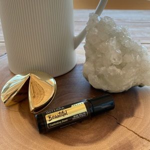 🆕DoTerra Beautiful blend in roll on 10ml bottle
